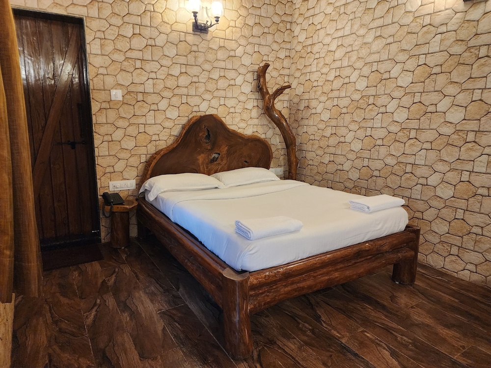 Premium Room, Balcony - Photo 9