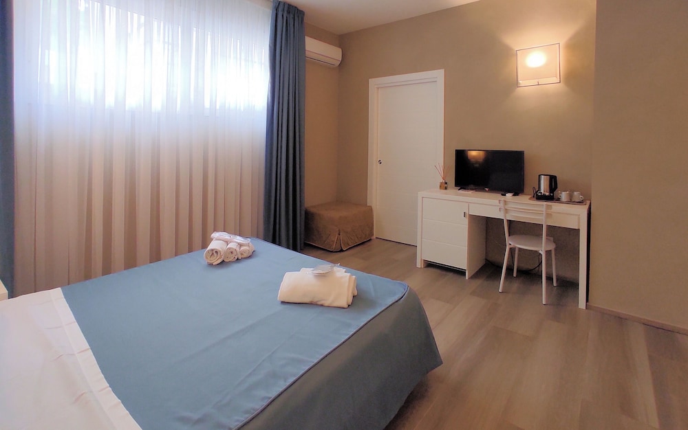 Comfort Double Room, 1 Queen Bed, Non Smoking, Ground Floor
