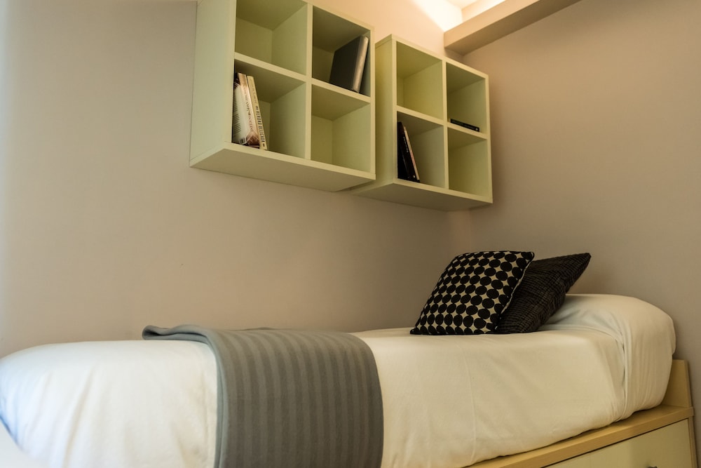 Apartment, 2 Bedrooms, Ground Floor (Ground Floor) photo 3