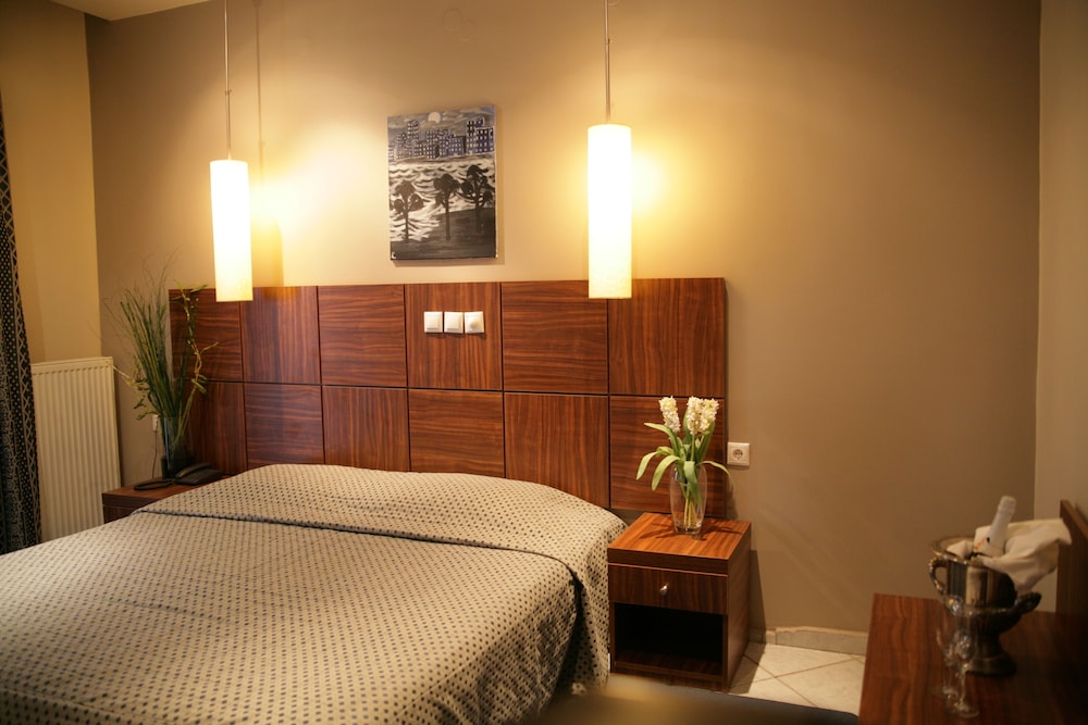 Standard Double Room - Photo 18