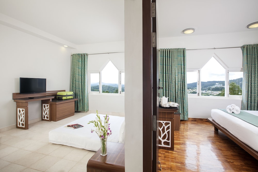 Privilege Suite - Photo 3