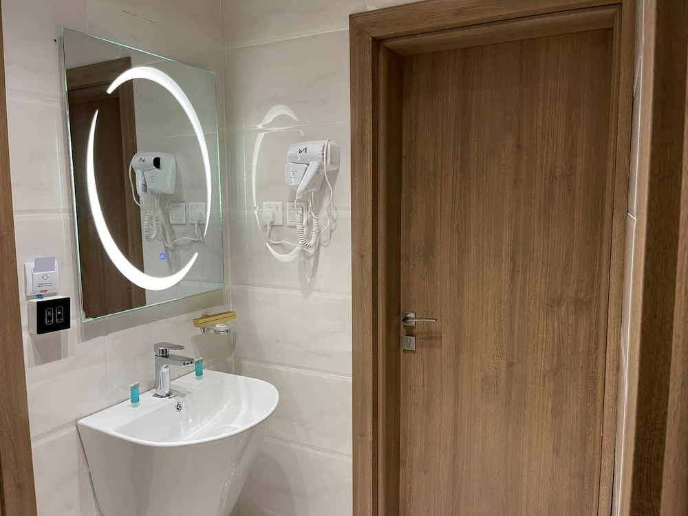 Deluxe Twin Room - Photo 4