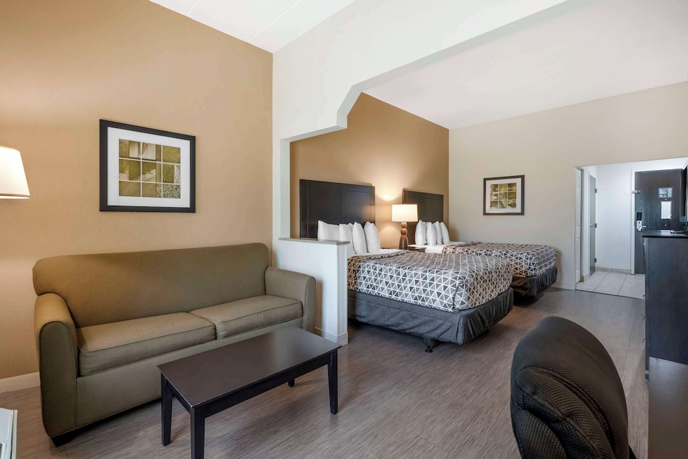Suite, 1 Twin Bed, Non Smoking - Photo 1