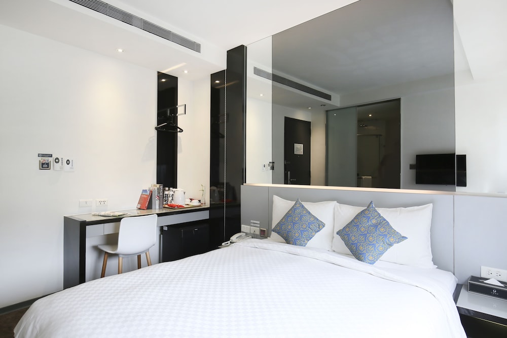 Elite Double Room, 1 Double Bed (Room Only) photo 1