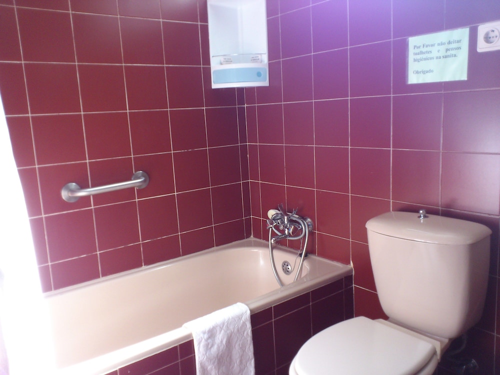 Double Room (with extra bed) photo 3