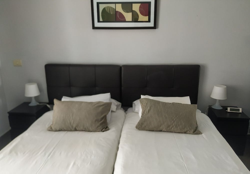 Standard Room, 2 Twin Beds - Photo 20