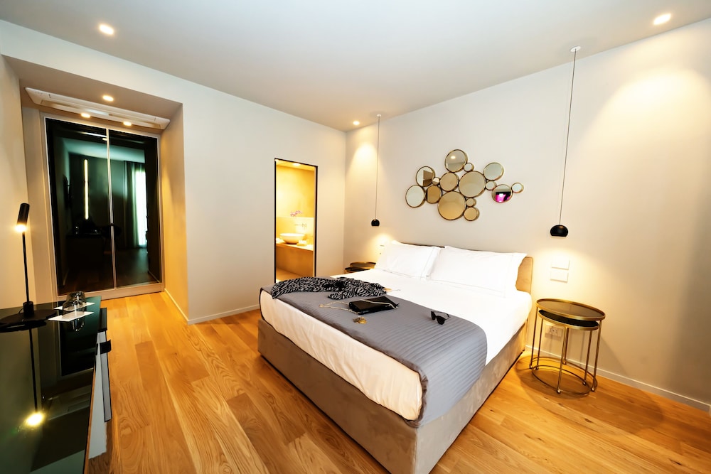 Deluxe Double or Twin Room photo 1