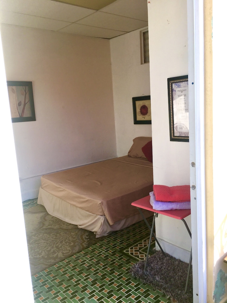 Premium Room, 1 Queen Bed photo 2