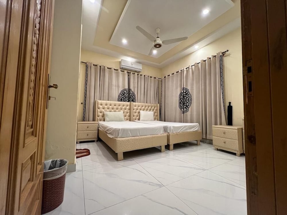 Deluxe Double or Twin Room - Photo 3