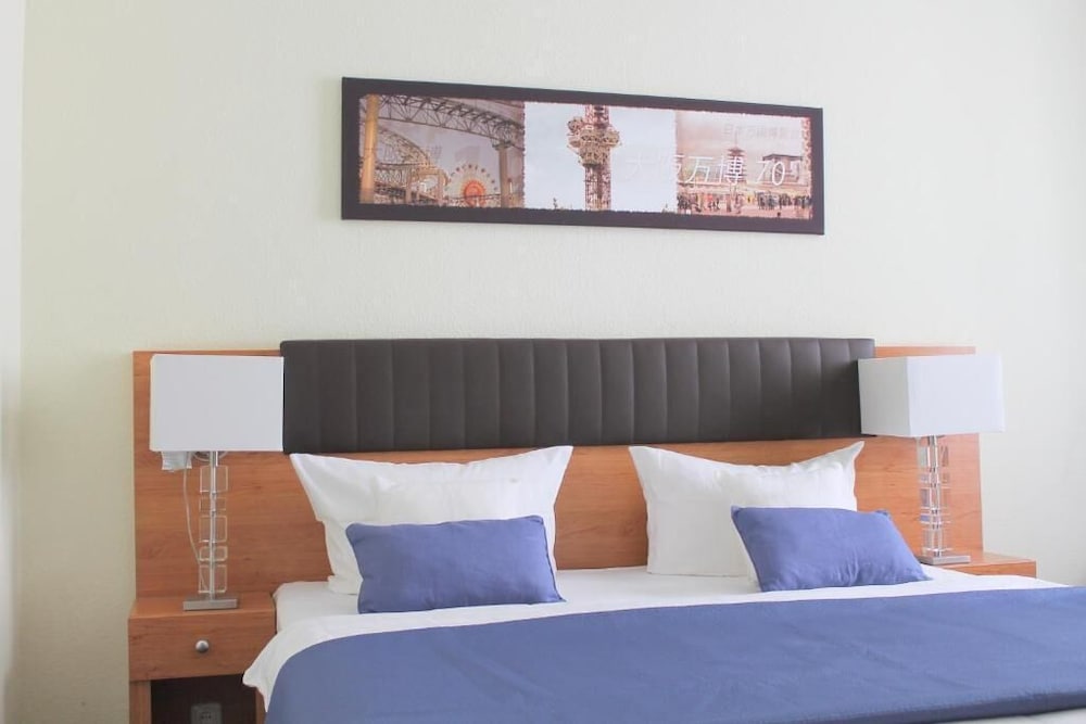 Business Twin Room photo 3