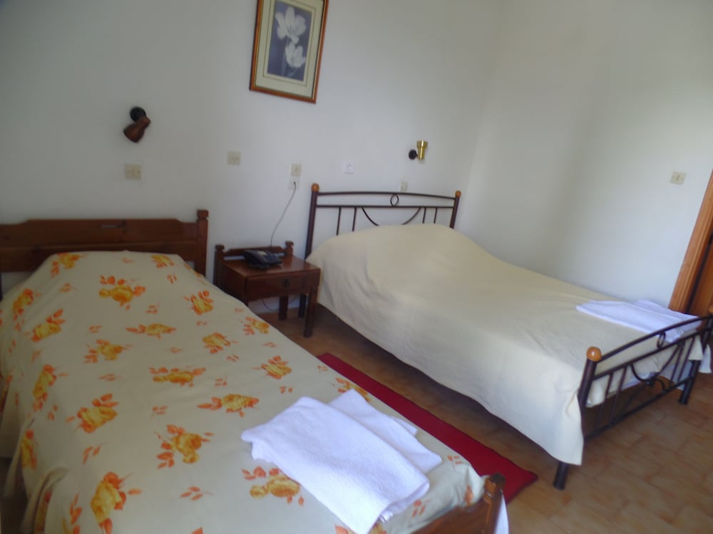 Triple Room - Photo 1