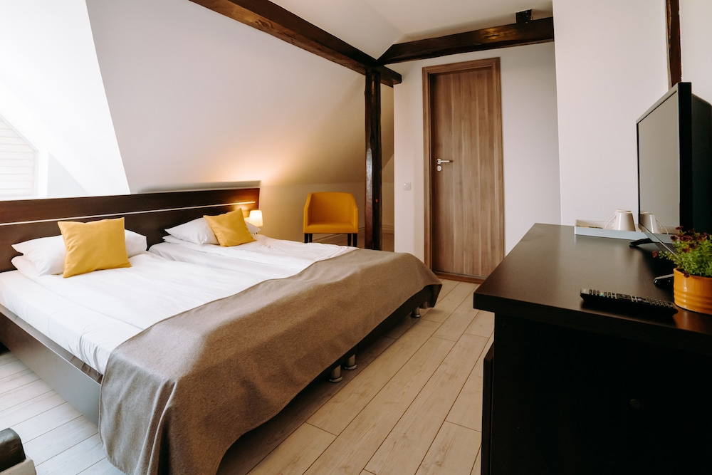 Standard Room, 2 Twin Beds, Courtyard View