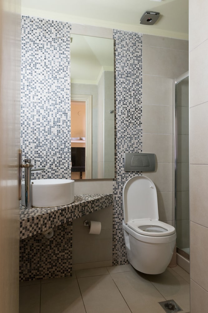 Superior Triple Room photo 2