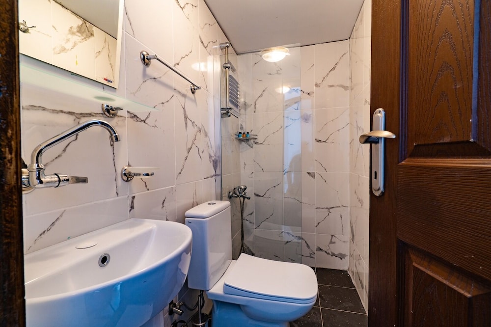 Deluxe Quadruple Room photo 2
