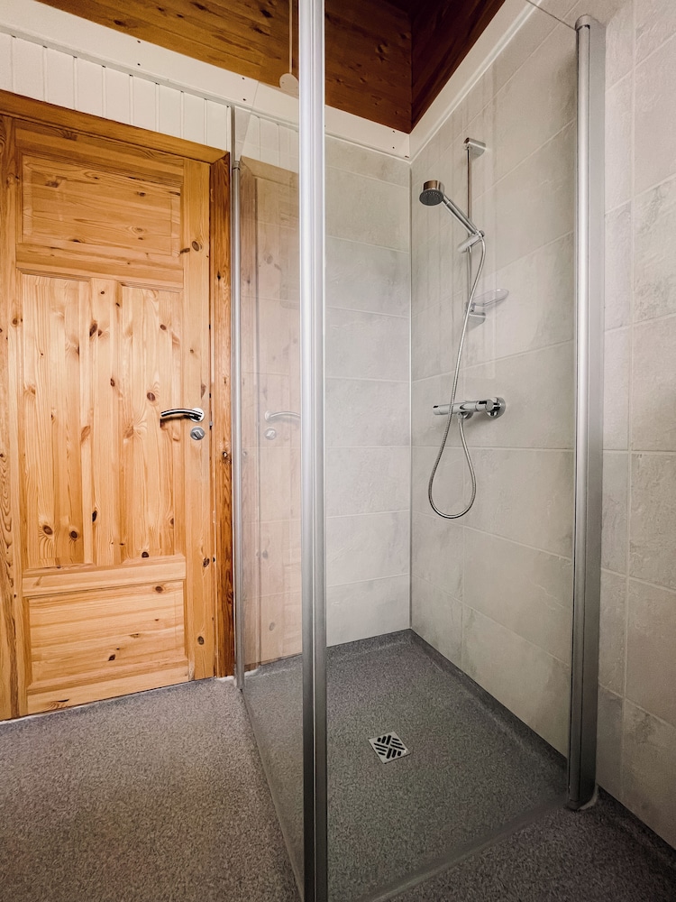 Family Cottage, 2 Bedrooms, Non Smoking, Private Bathroom photo 2