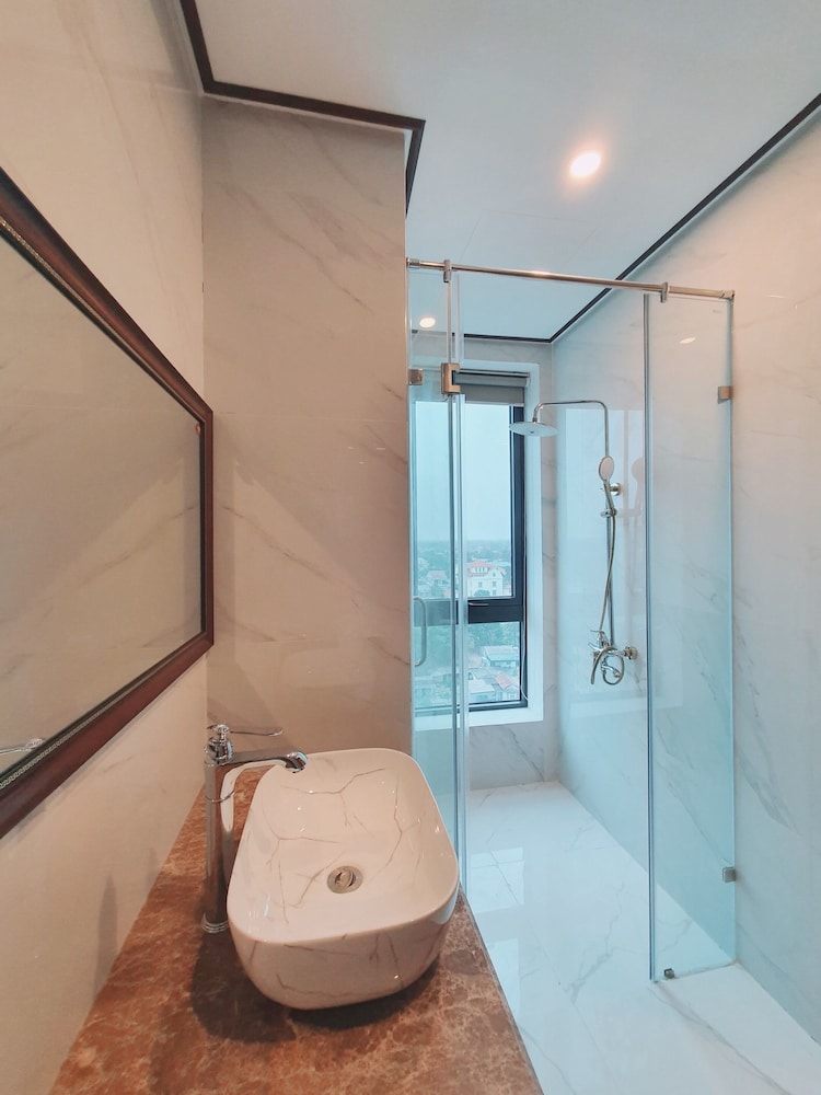 Deluxe Quadruple Room, Ocean View photo 2