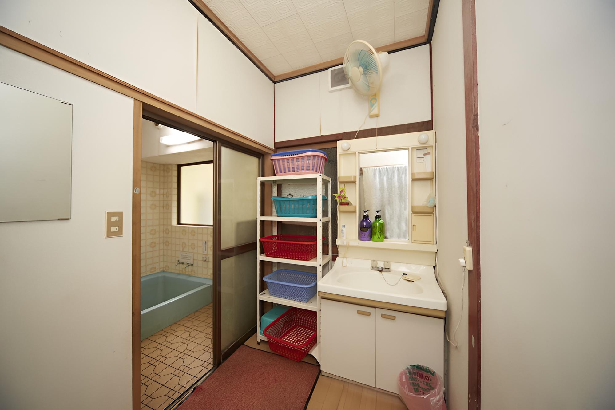 Japanese Style Room, Shared Bath Room photo 3