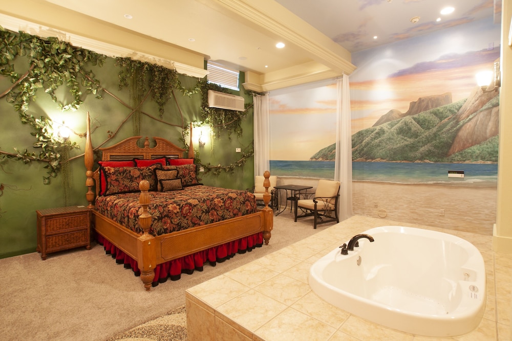 Suite, 1 King Bed (Rio de Janeiro Theme)