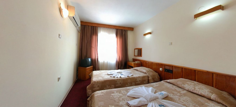 Standard Triple Room photo 1