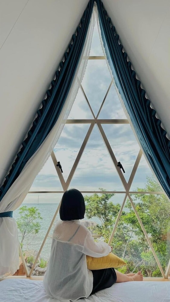 Deluxe Double Room, Sea View photo 2