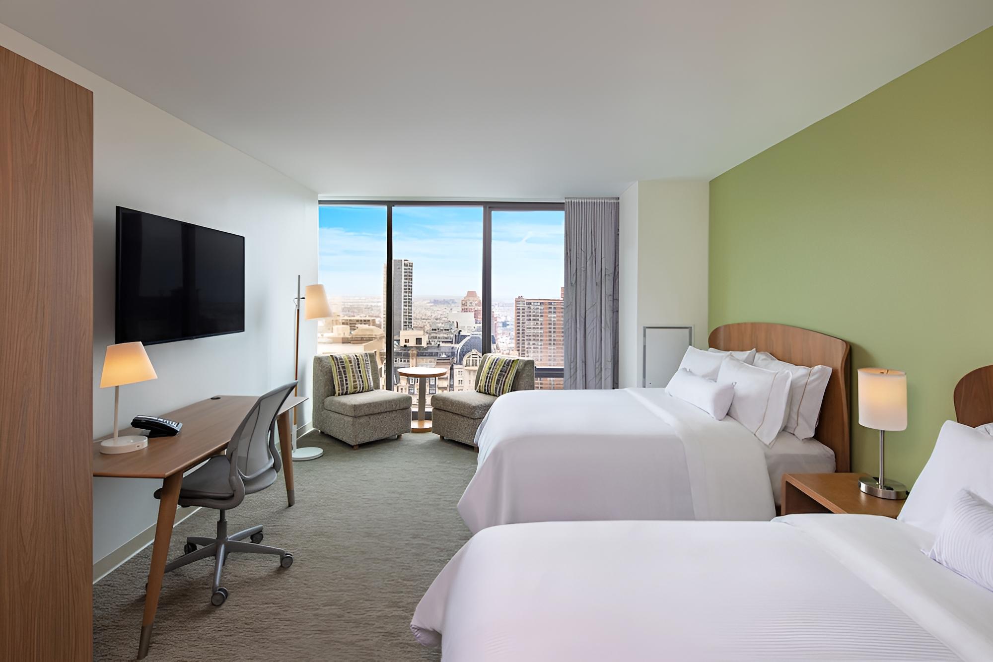 Executive Studio Suite, 2 Queen Beds, City View (Corner) - Photo 3