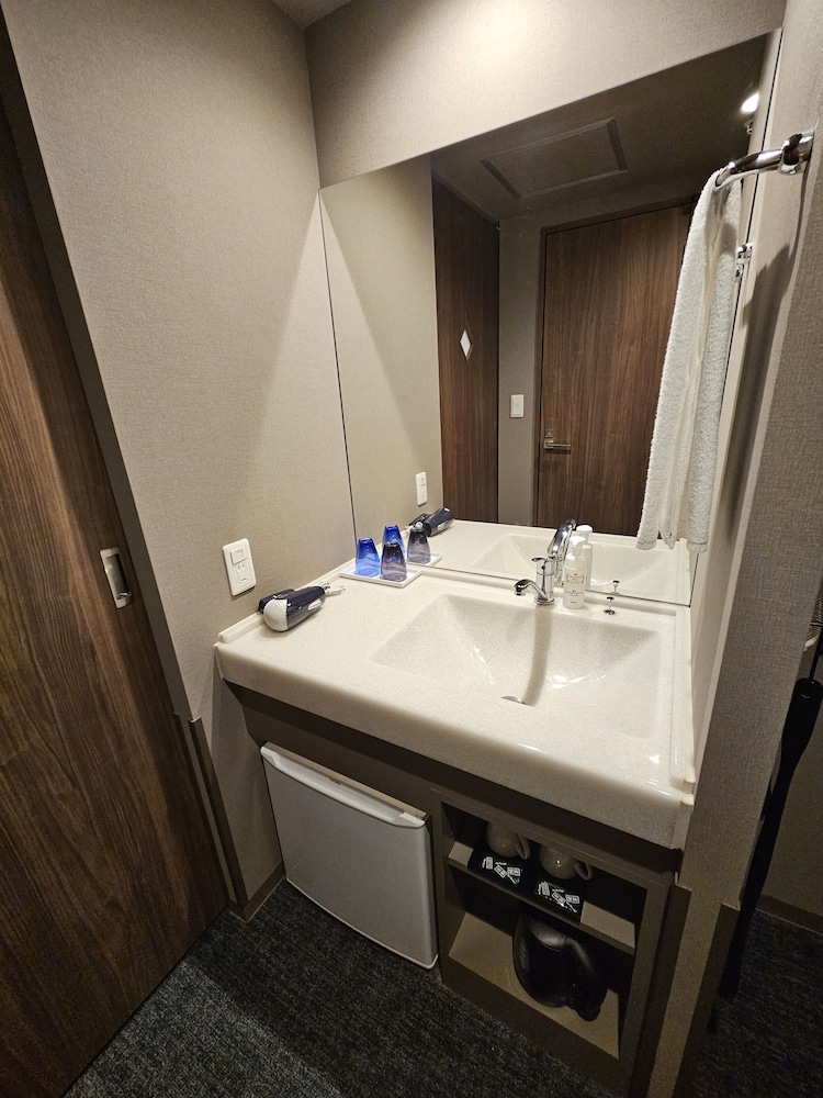 Double Room (without Housekeeping) - Photo 5