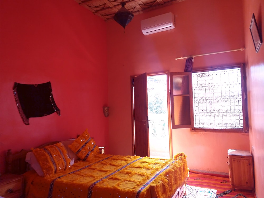 Family Room, Multiple Beds photo 3