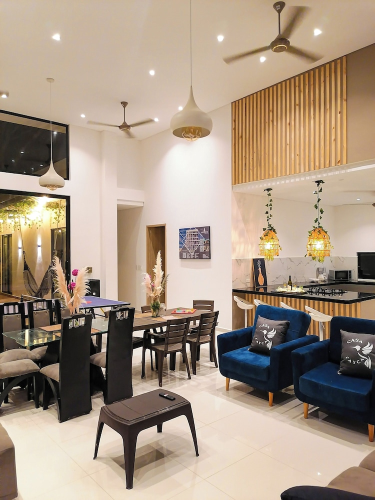 Design Townhome photo 3
