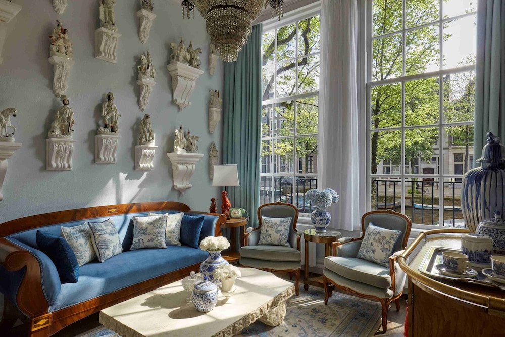 Porcelain Suite