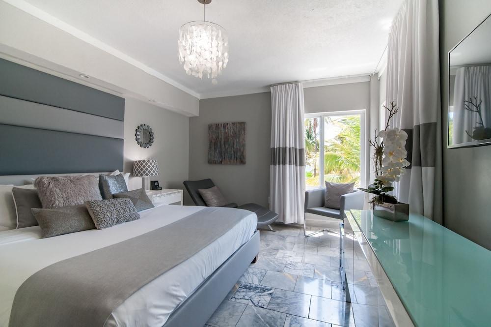 King Suite / Ocean Front