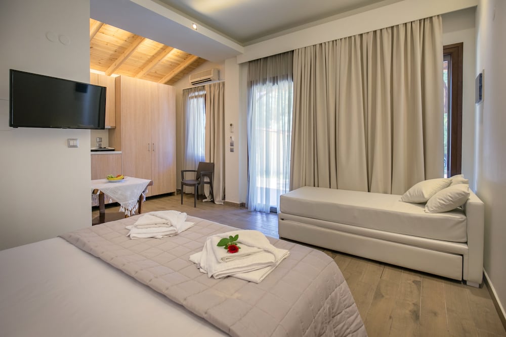 Deluxe Studio, Sea View, Beachfront