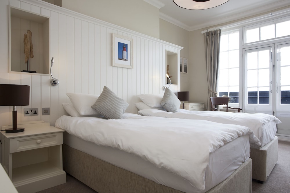 Superior Twin Room, Sea View photo 2