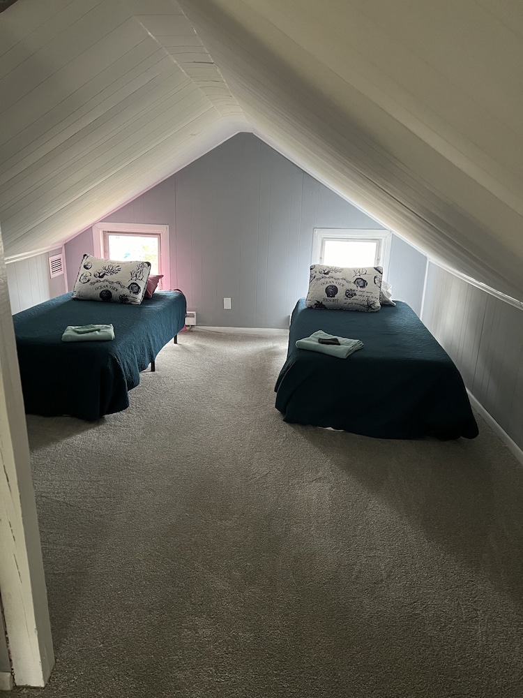 House, 5 Bedrooms photo 2