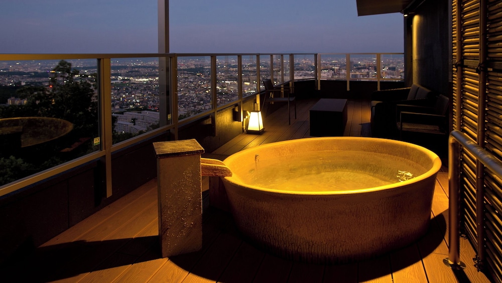 Japanese Modern Room with Open-Air Bath photo 2