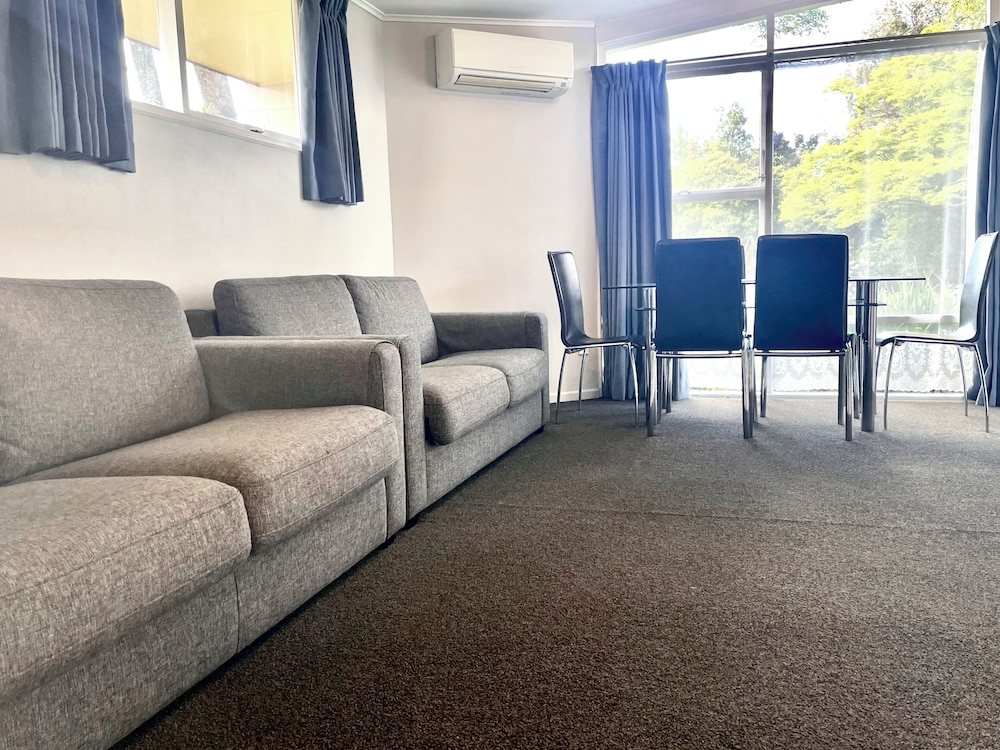 Superior Two Bedroom Apartment 1