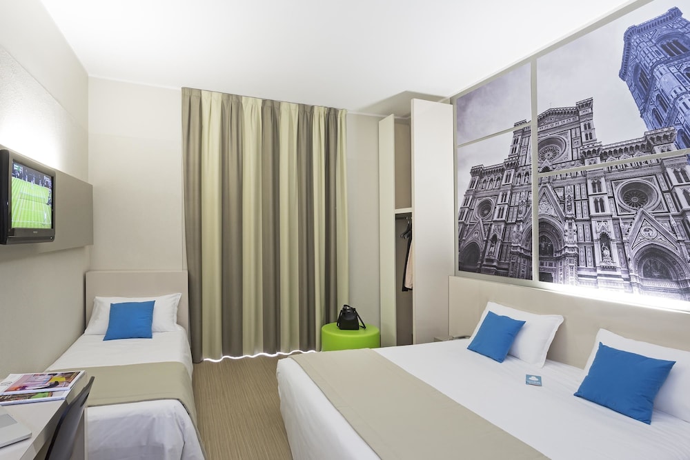Superior Triple Room, Non Smoking photo 3