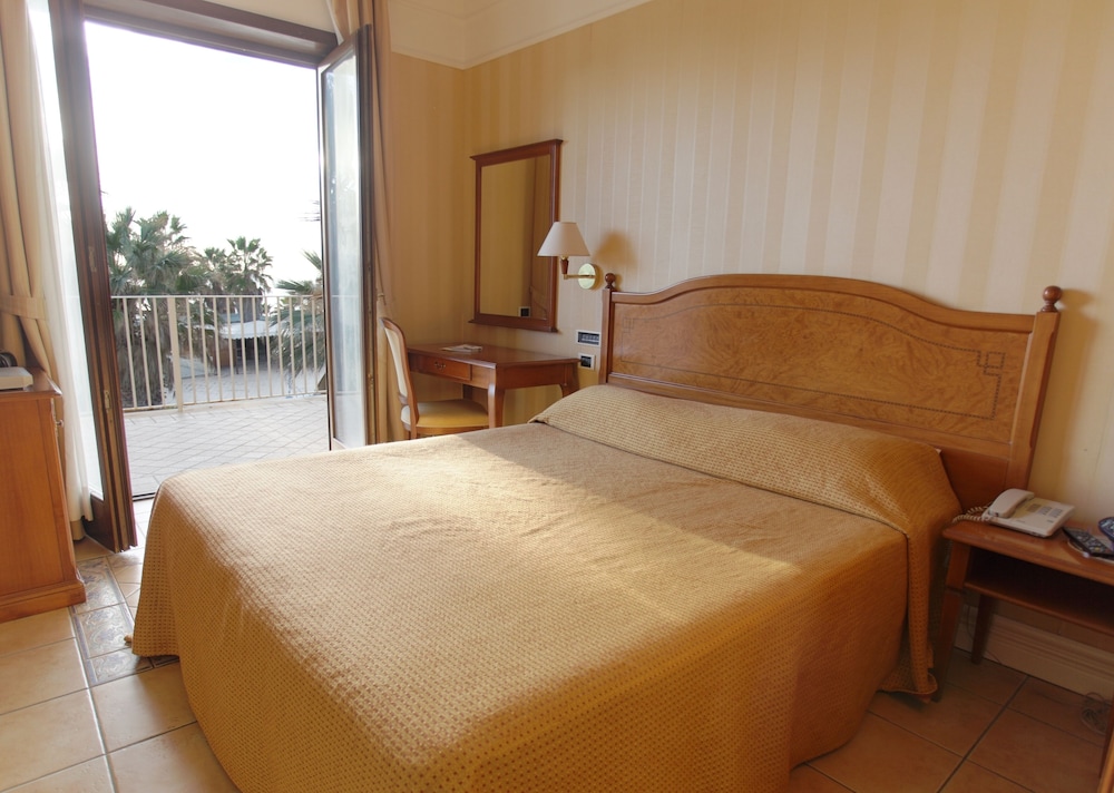 Superior Double Room - Photo 5