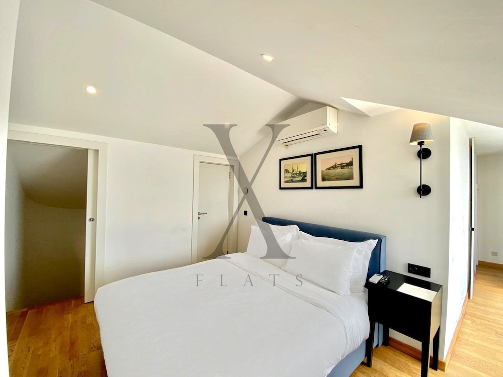 Deluxe Penthouse, 2 Bedrooms, Lanai, Sea View photo 3