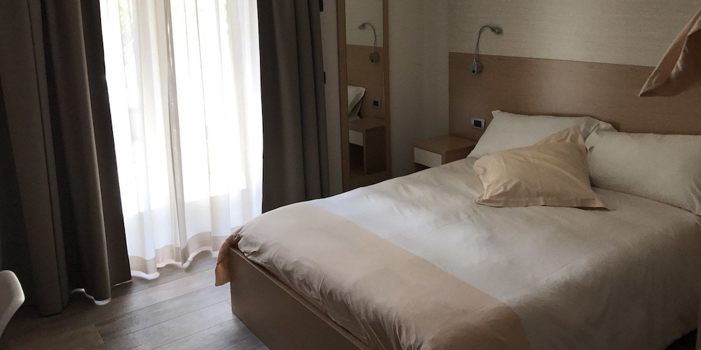 Superior Quadruple Room photo 2