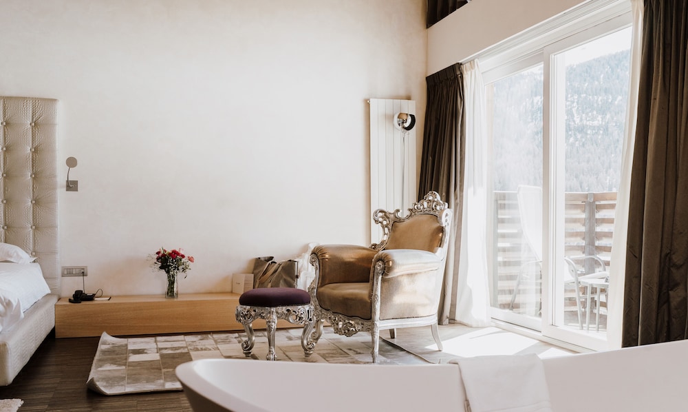 Exclusive Suite - Photo 11