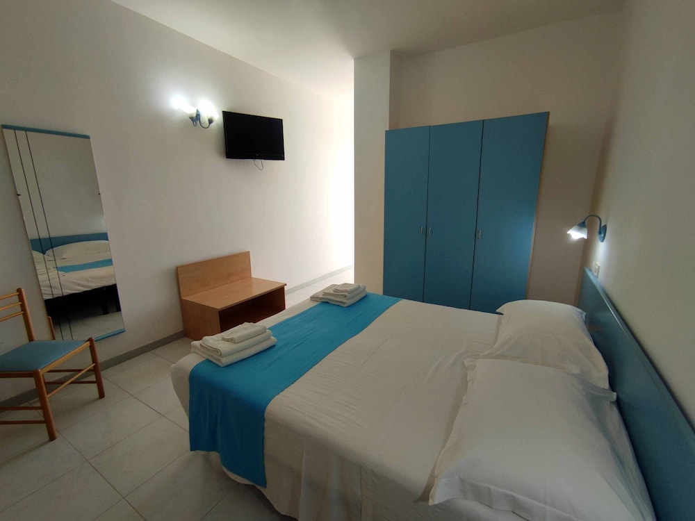 Panoramic Double or Twin Room photo 3