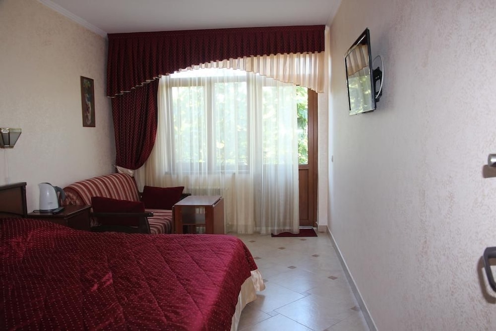 Triple Room, Balcony photo 1