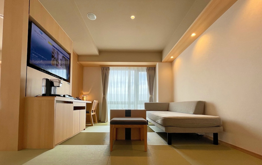 Suite - Photo 10