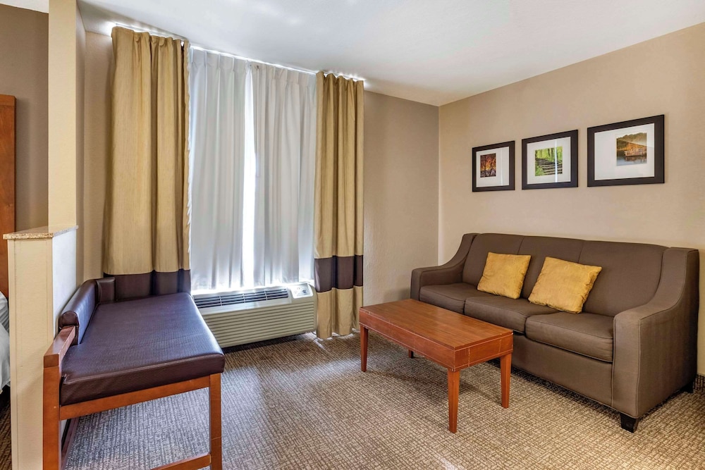 Business Room, Multiple Beds, Accessible, Non Smoking - Photo 1