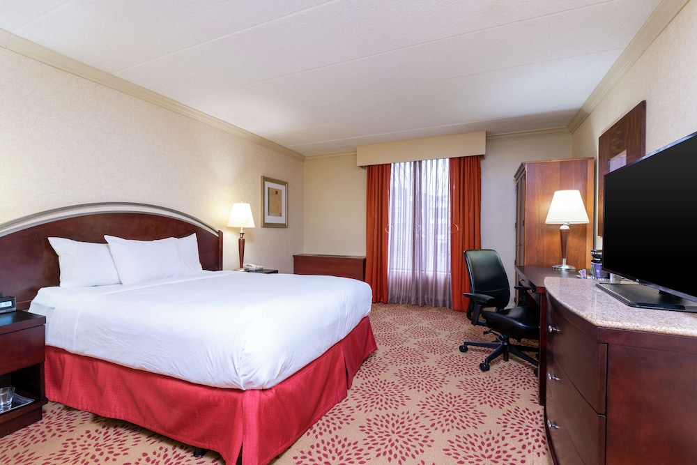 Room, 1 Queen Bed, Accessible (Mobility & Hearing, Roll-in Shower) - Photo 3