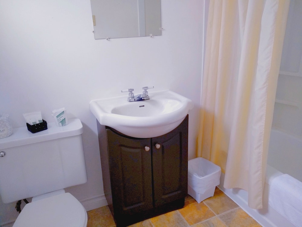 Basic Quadruple Room, 1 Bedroom photo 2