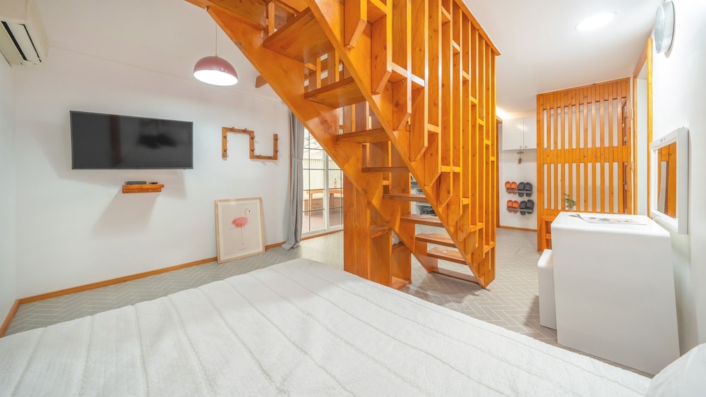 Basic Room, 1 Bedroom (Room 207) - Photo 6