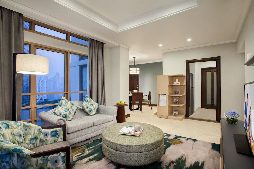 1 Bedroom Premier - Photo 5