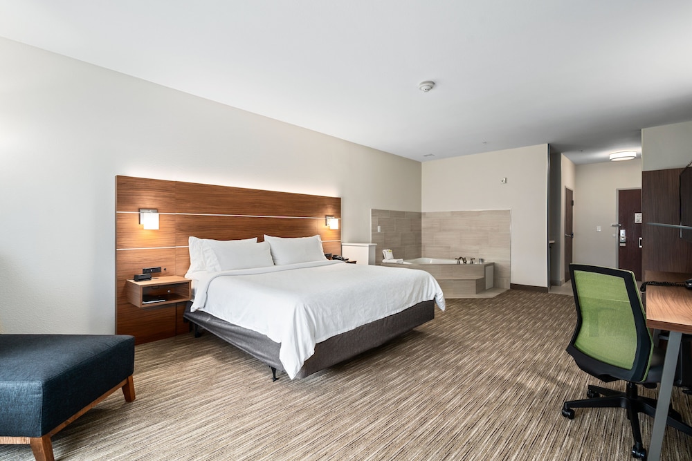 Standard Room, 1 King Bed, Accessible, Jetted Tub (Communications) - Photo 2