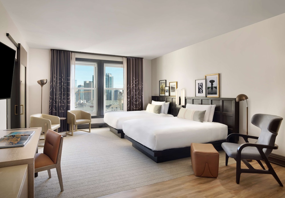 Executive Room, 2 Queen Beds, Accessible, Bathtub (Mobility) - Photo 1
